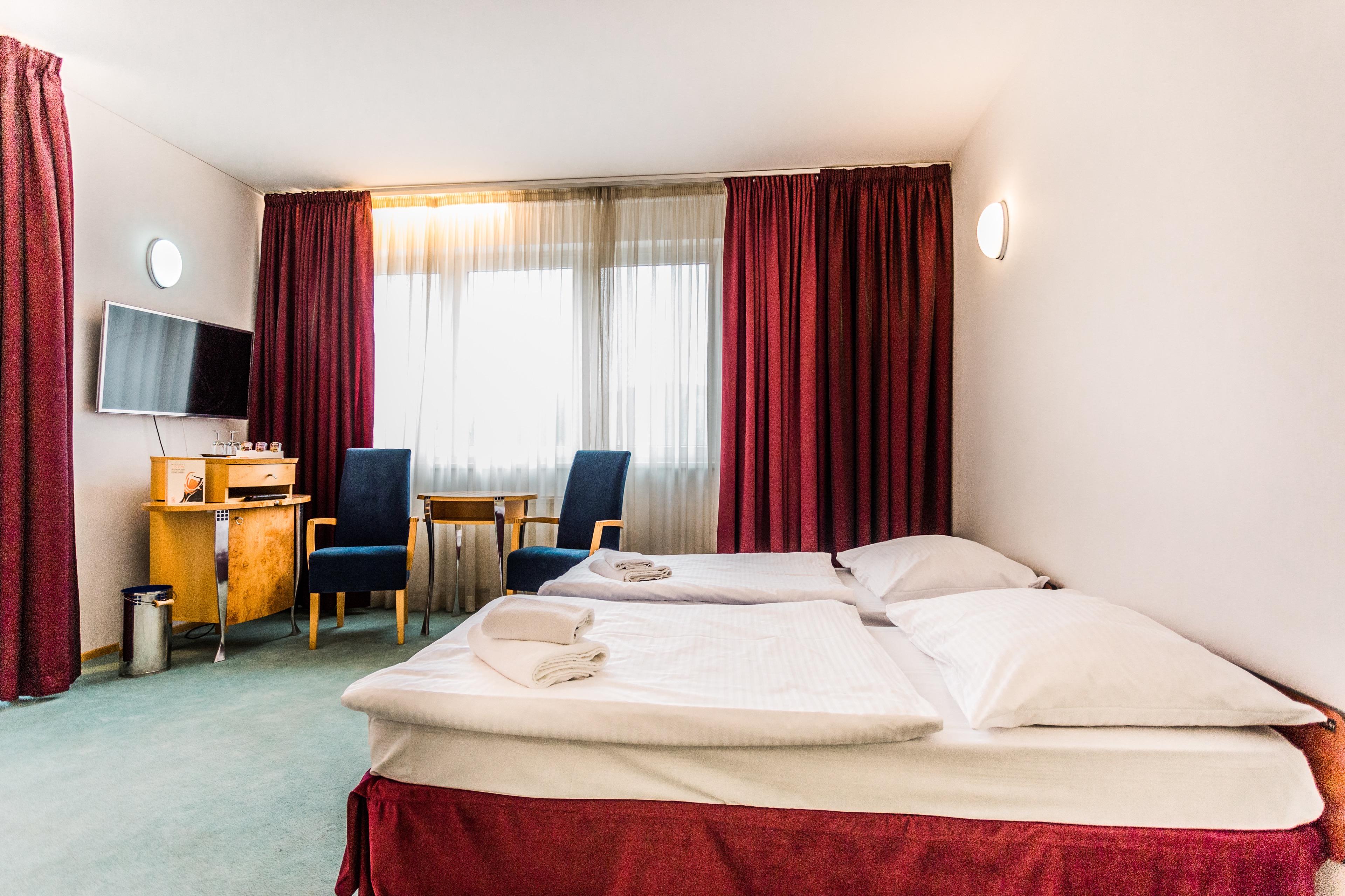 ברטיסלאבה Hotel Set מראה חיצוני תמונה