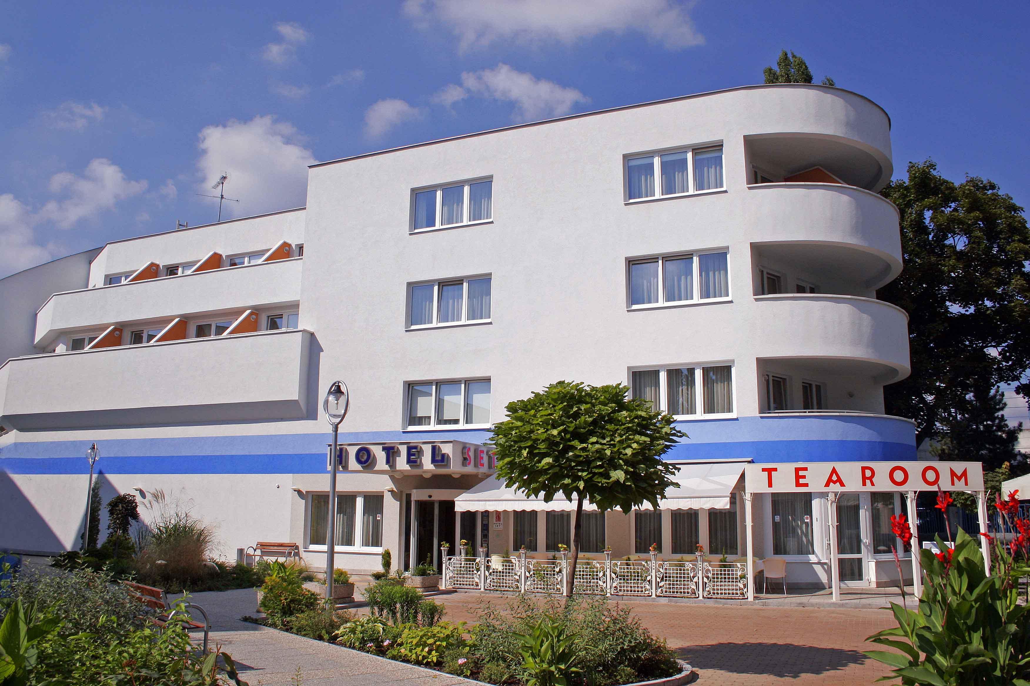 ברטיסלאבה Hotel Set מראה חיצוני תמונה