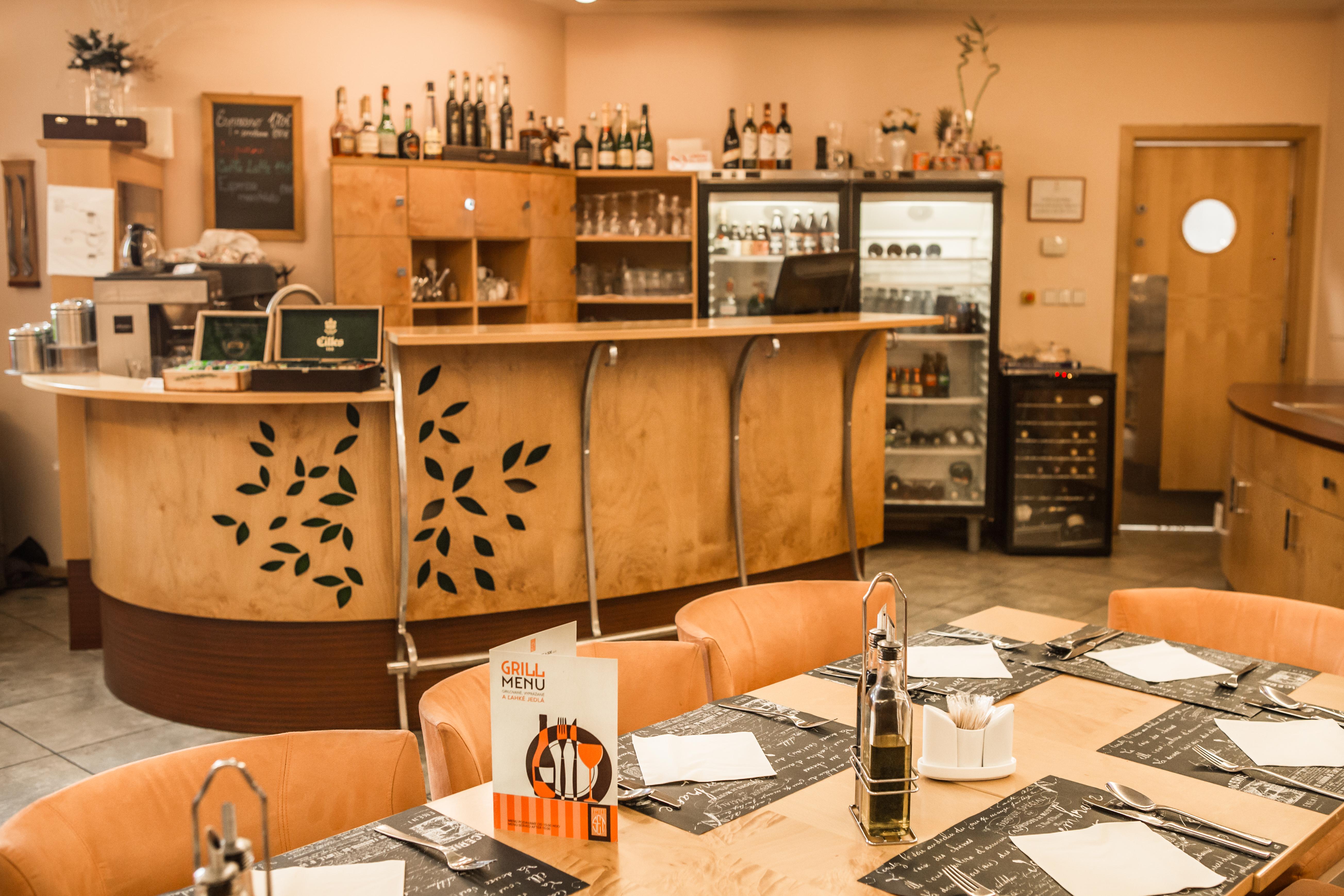 ברטיסלאבה Hotel Set מראה חיצוני תמונה