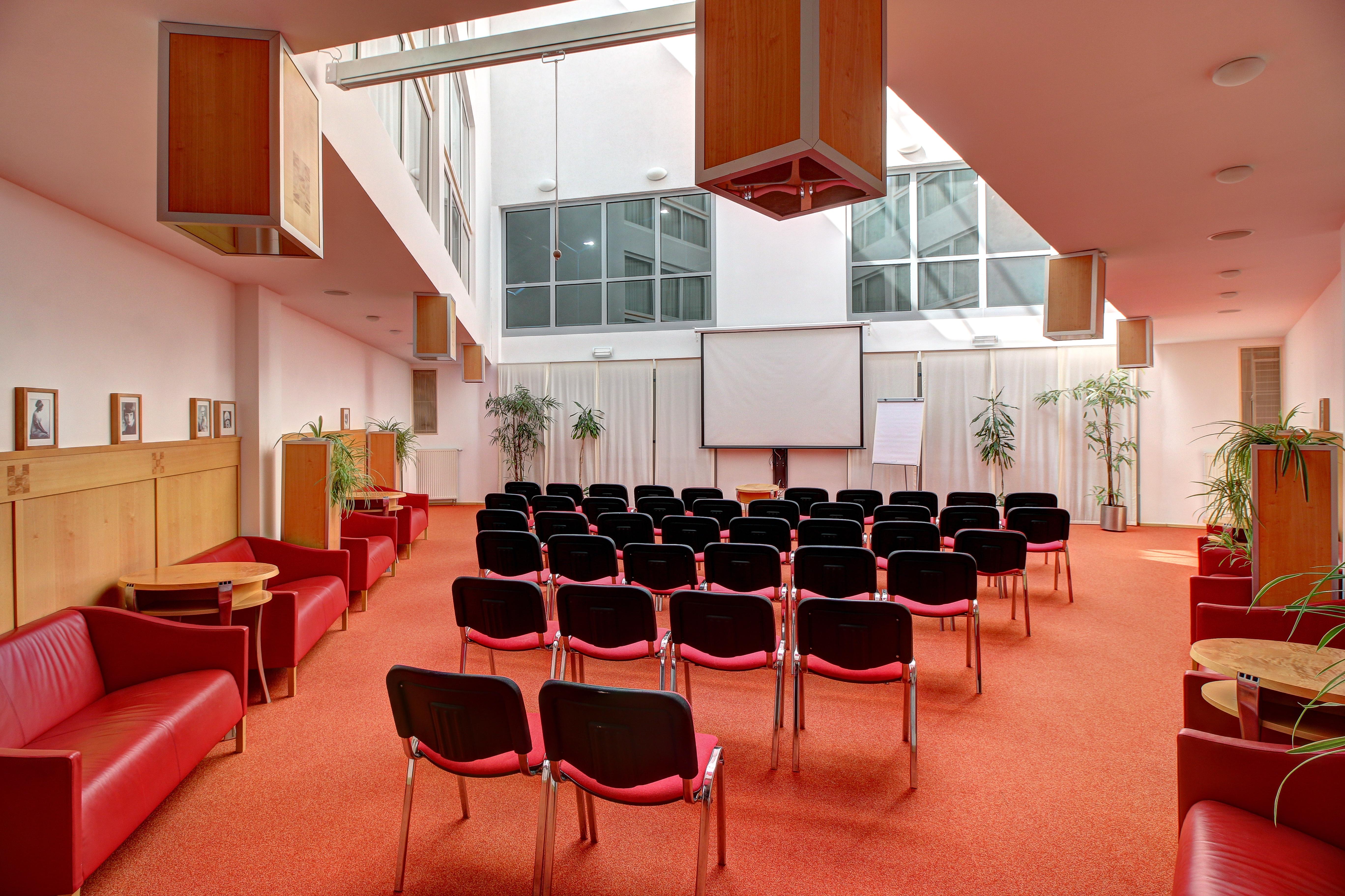 ברטיסלאבה Hotel Set מראה חיצוני תמונה