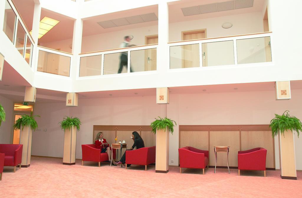 ברטיסלאבה Hotel Set מראה פנימי תמונה