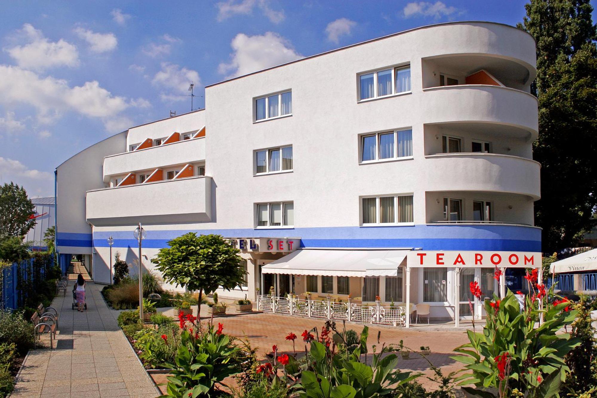 ברטיסלאבה Hotel Set מראה חיצוני תמונה