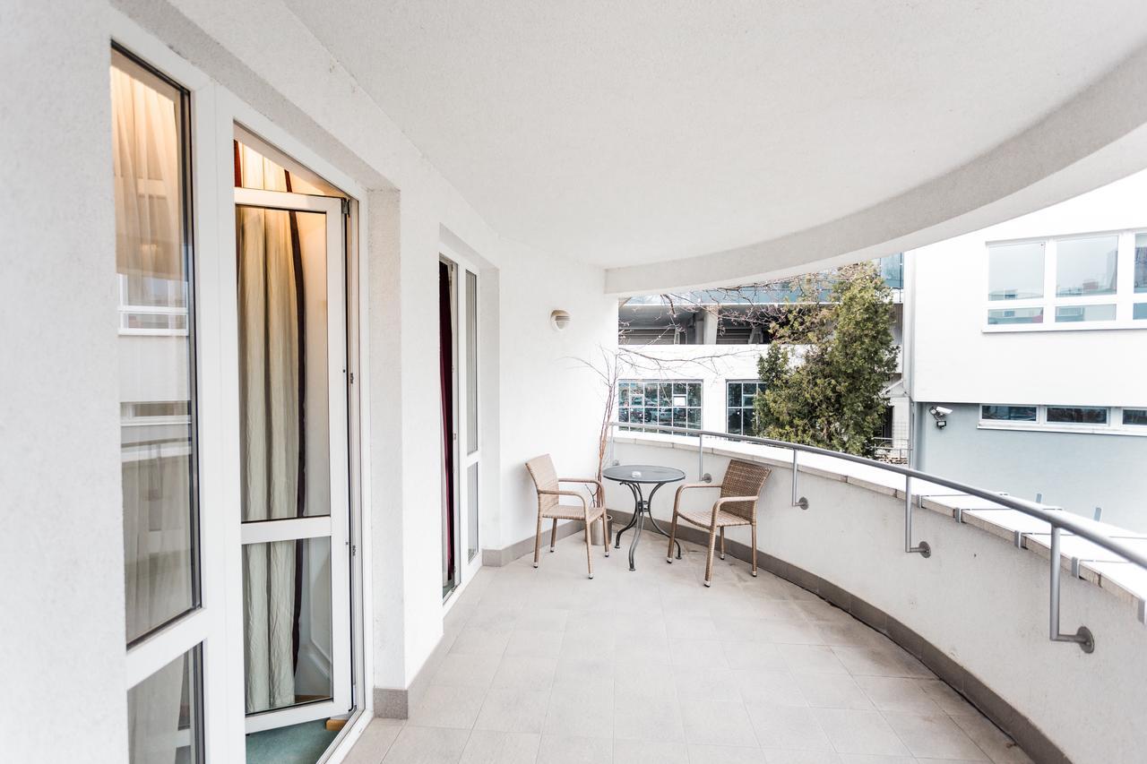 ברטיסלאבה Hotel Set מראה חיצוני תמונה